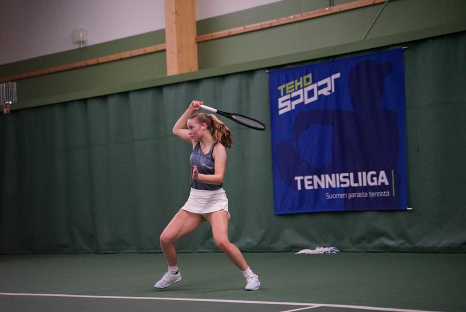 TEHO Sport Tennisliigassa vilkas lauantaikierros - ottelut jatkuvat sunnuntaina