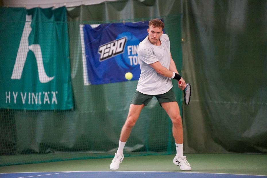 TVS varmisti pudotuspelipaikkansa TEHO Tennisliigassa