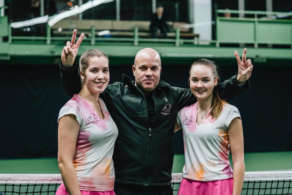 TEHO Sport Tennisliigan pronssia Smash-Kotkalle ja HLK:lle