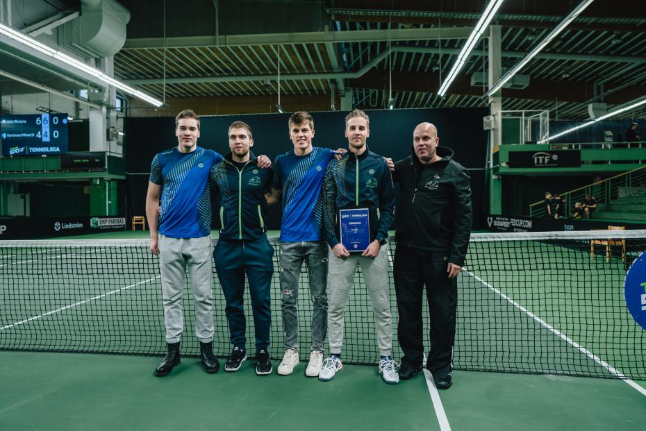 Miesten TEHO Sport Tennisliiga: Smash-Kotka pyrkii kärkikahinoihin